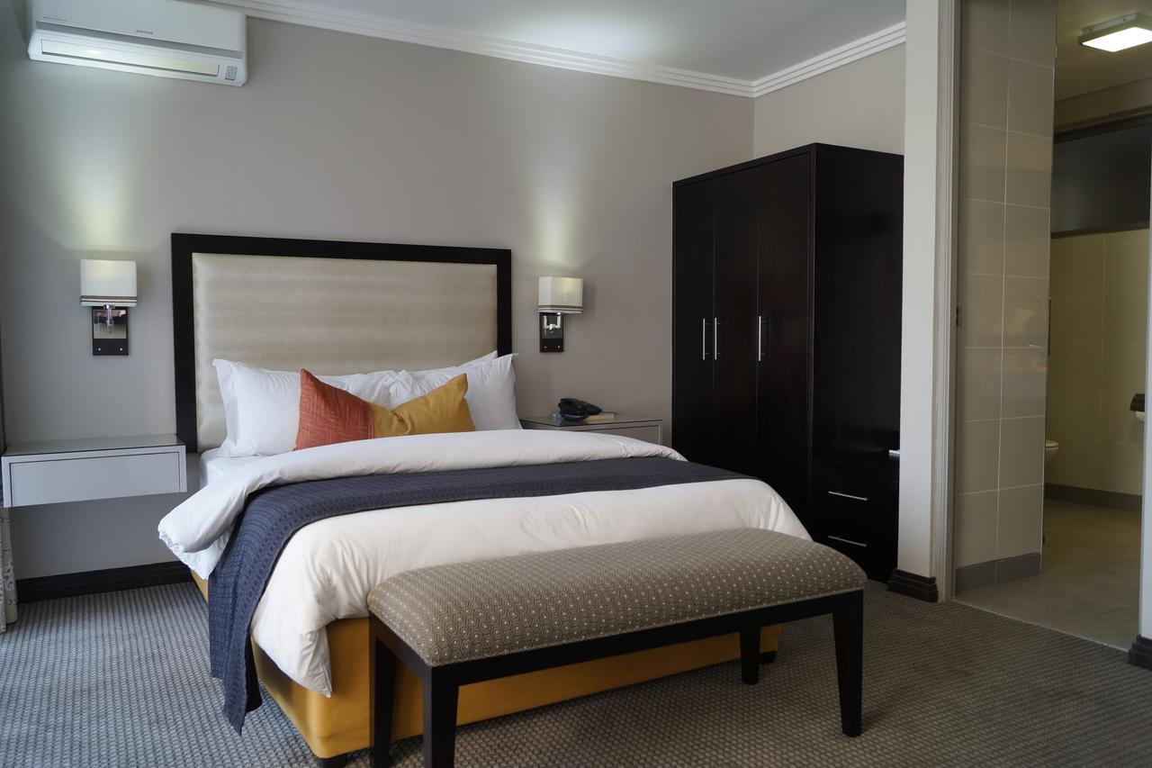 Regent Hotel City Gaborone Buitenkant foto